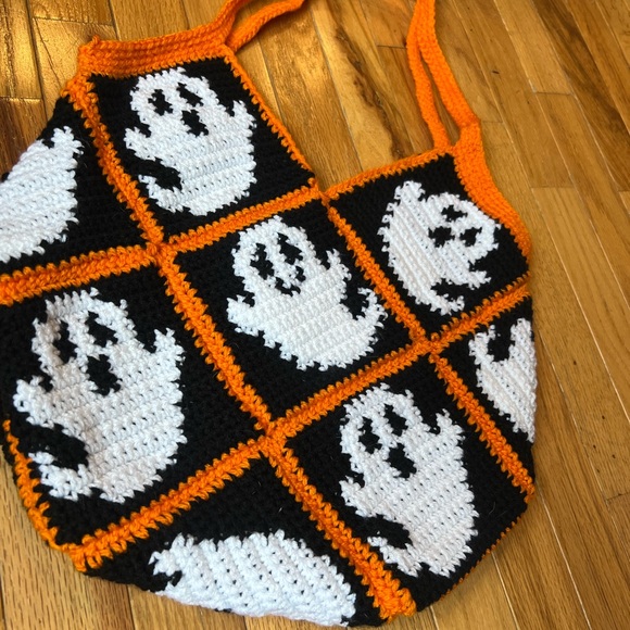 Hand Crocheted Black and Orange Spooky Ghost Bag 👻🎃 - Picture 2 of 7